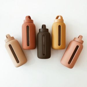 Szklana butelka do monitorowania dziennego nawodnienia Day Bottle /  Smoke /BINKMADE 